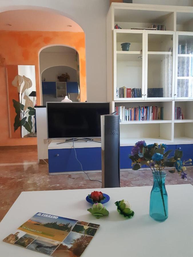 Apartamento L'Isola Felice Cecina  Exterior foto